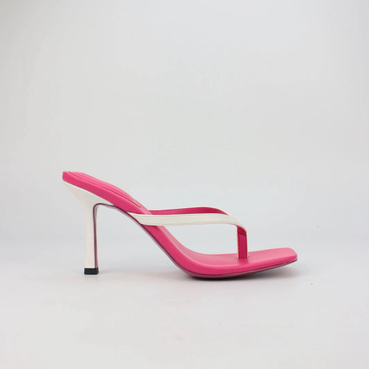 SASKIA SIGNATURE HEEL